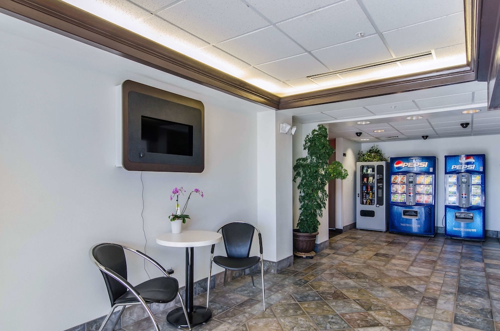 Motel6 Wheatland, WY 45/58