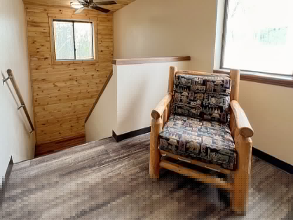 Beartooth Hideaway Inn and Cabins 42/56