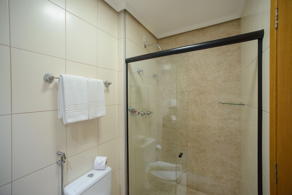 Faro Hotel Taubate 48/50
