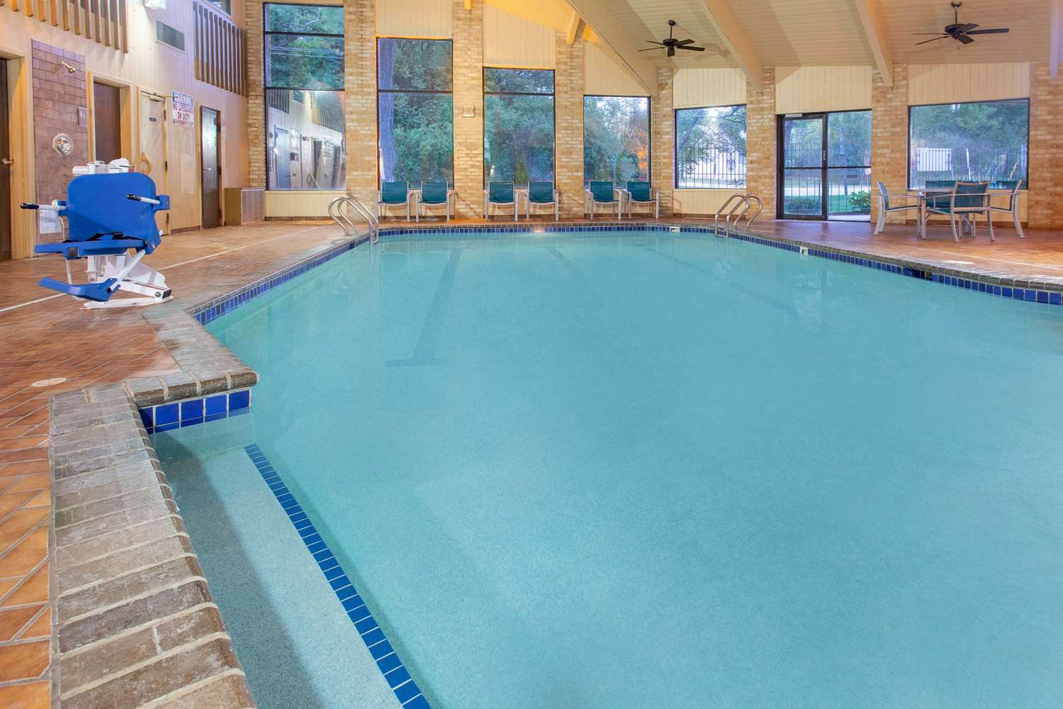 AmericInn by Wyndham Delafield 7/18