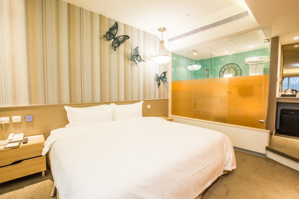 Walker Hotel Ximen 20/50