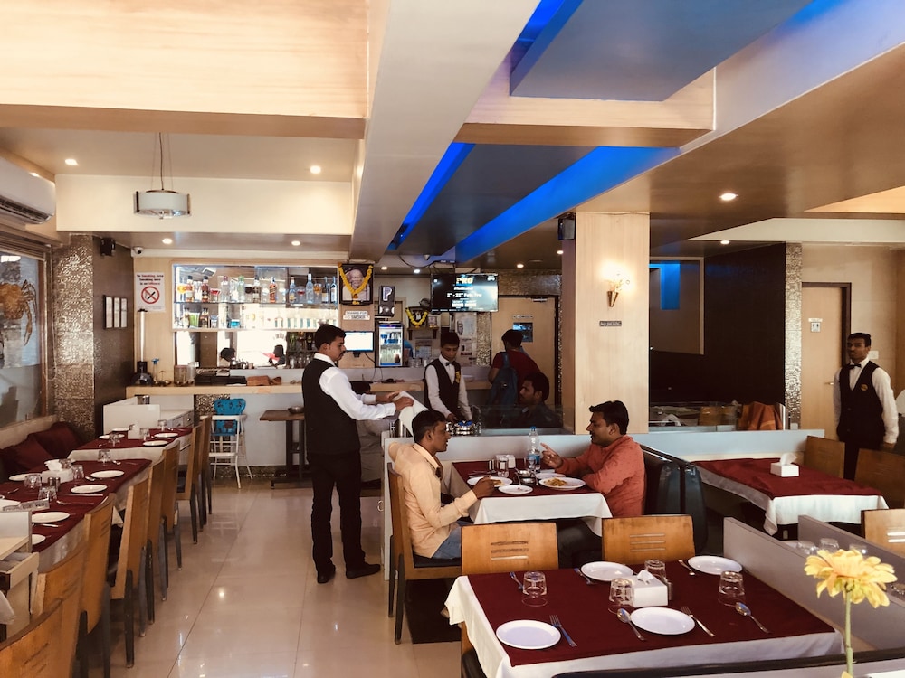 Hotel Srikrishna Paradise 33/46