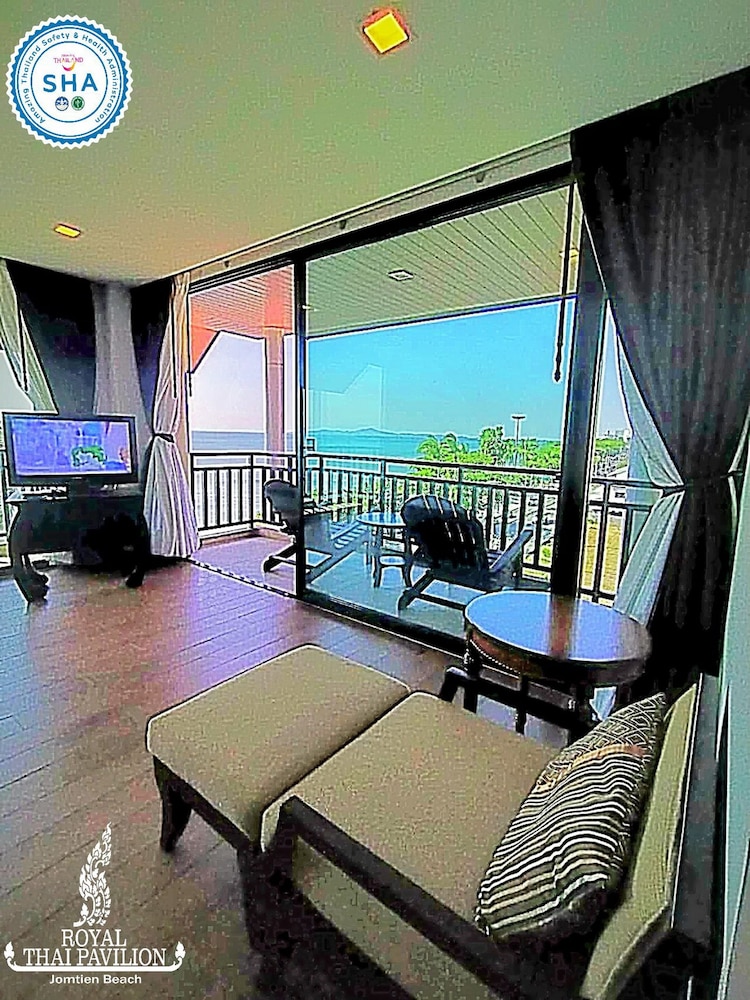 Royal Thai Pavilion Jomtien Boutique Resort 39/78
