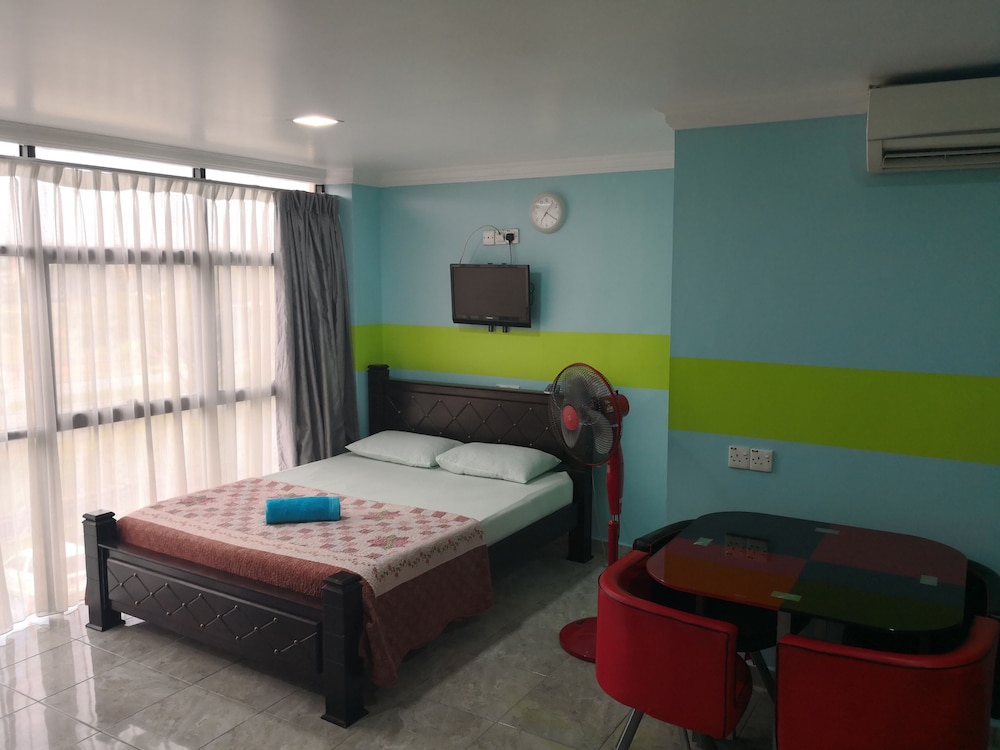 Kristal Inn Hotel 40/55