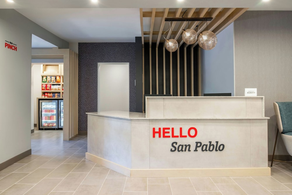 Holiday Inn Express Hotel Suites San Pablo Richmond Area 7/60