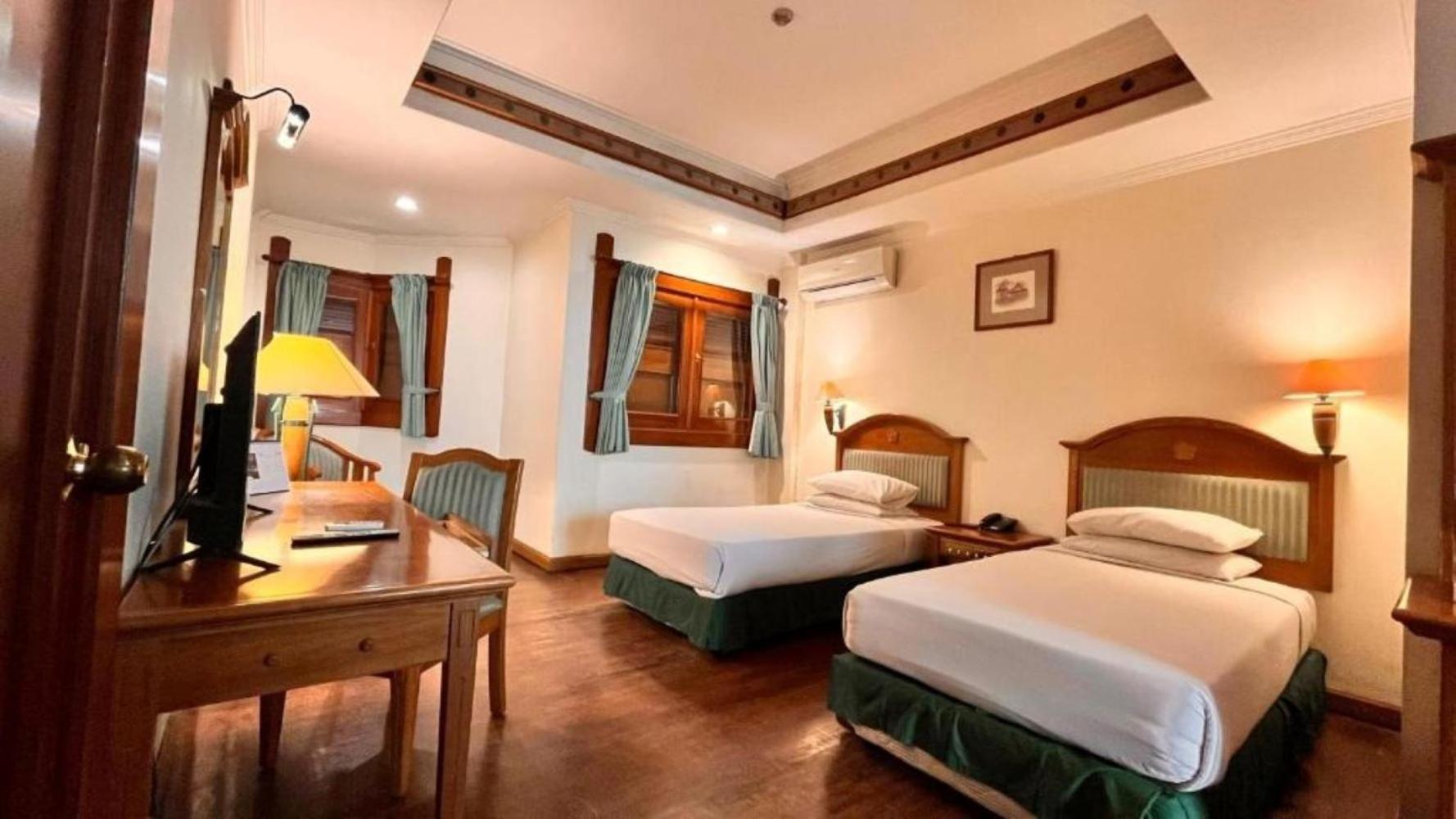 غرفة ديلوكس بسرير مزدوج أو سريرين منفصلين، KRESNA HOTEL WONOSOBO 5/8