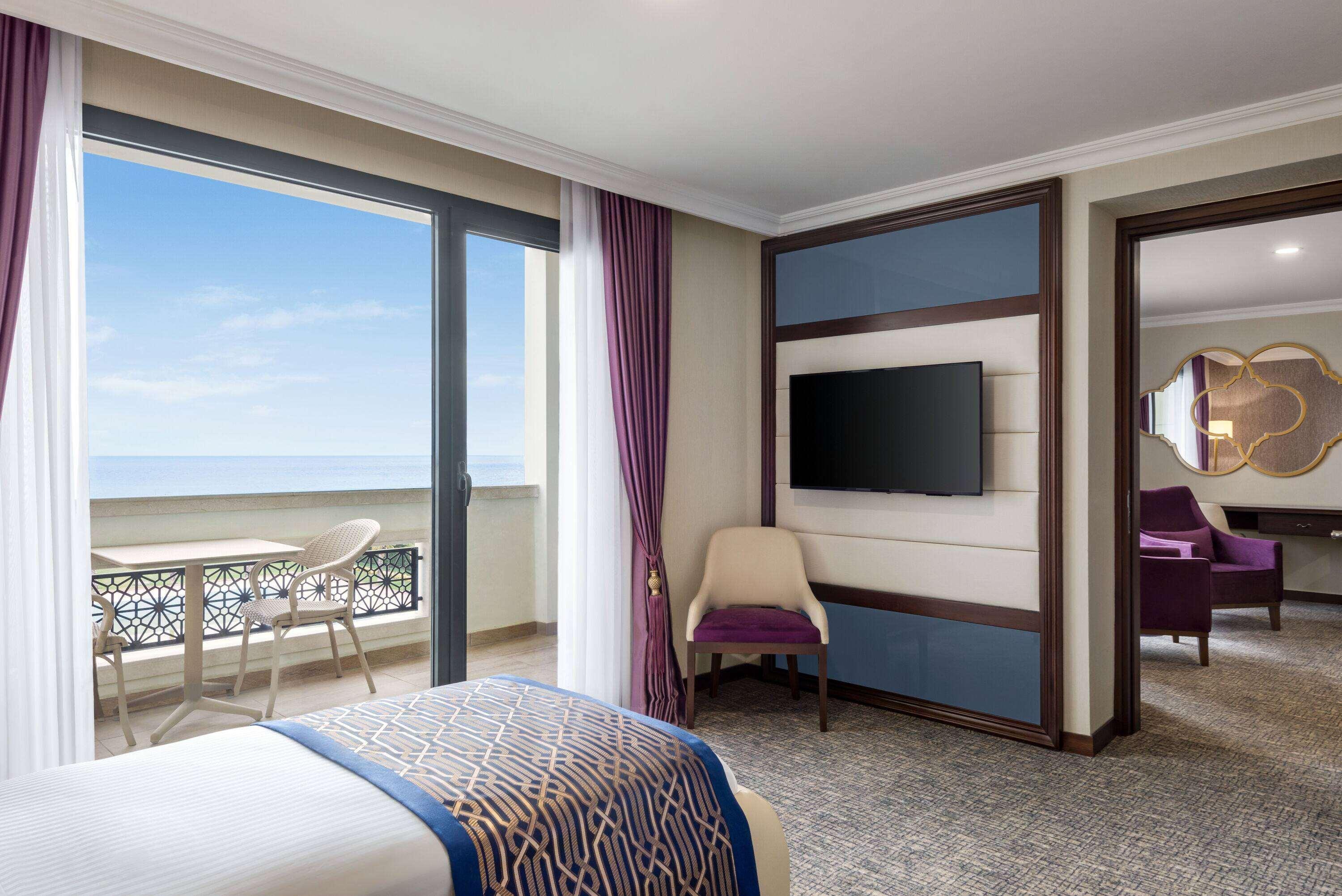 Suite, Sea View
