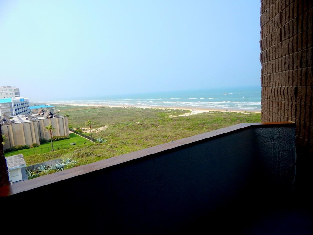 Padre South Hotel On The Beach 41/50