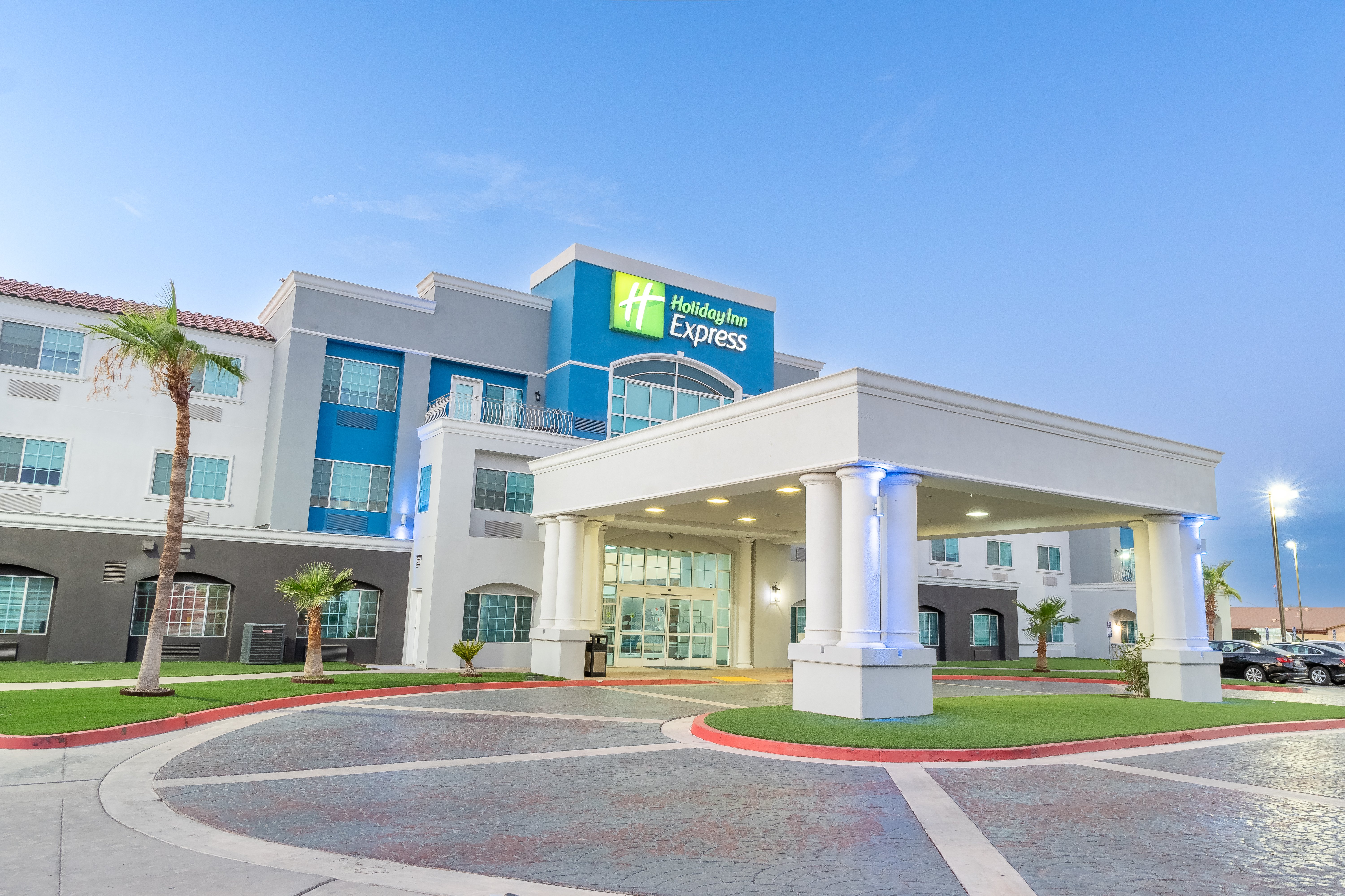 Holiday Inn Express Hotel And Suites el Centro 65/70