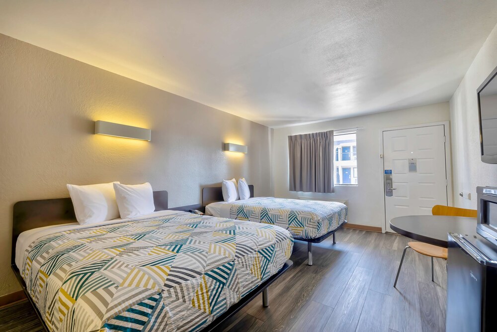 Motel6 Bryan, TX - College Station 23/67