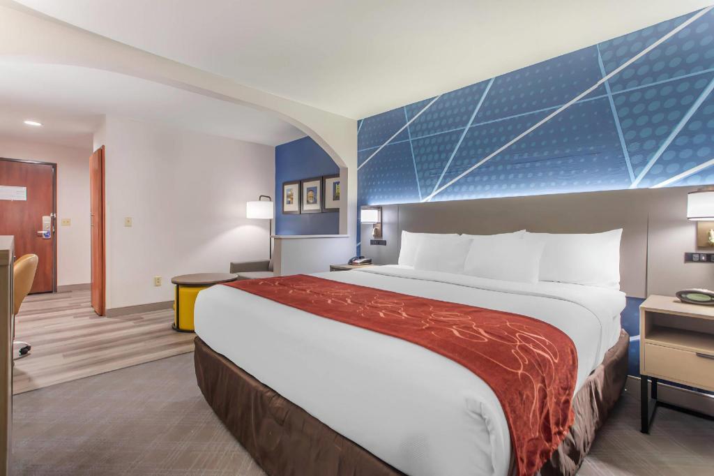 Upgrade, Suite, King Bed