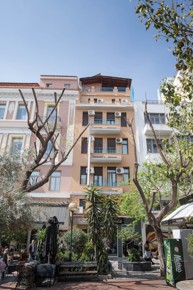 Tempi Hotel 2/38