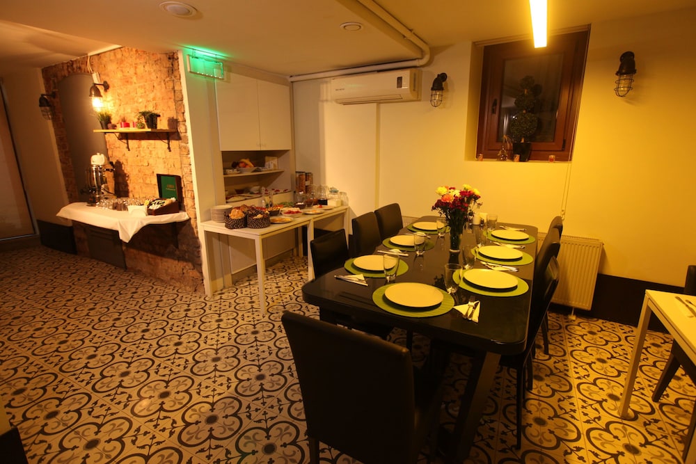 Taksim Terrace Hotel 49/60