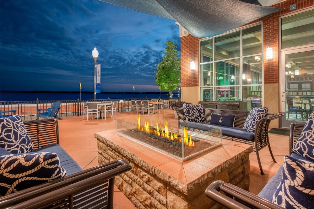 Sheraton Erie Bayfront Hotel 28/43