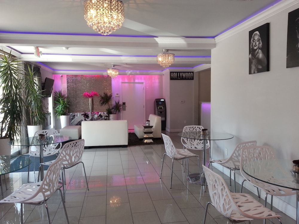 Hollywood Vip Hotel 38/40
