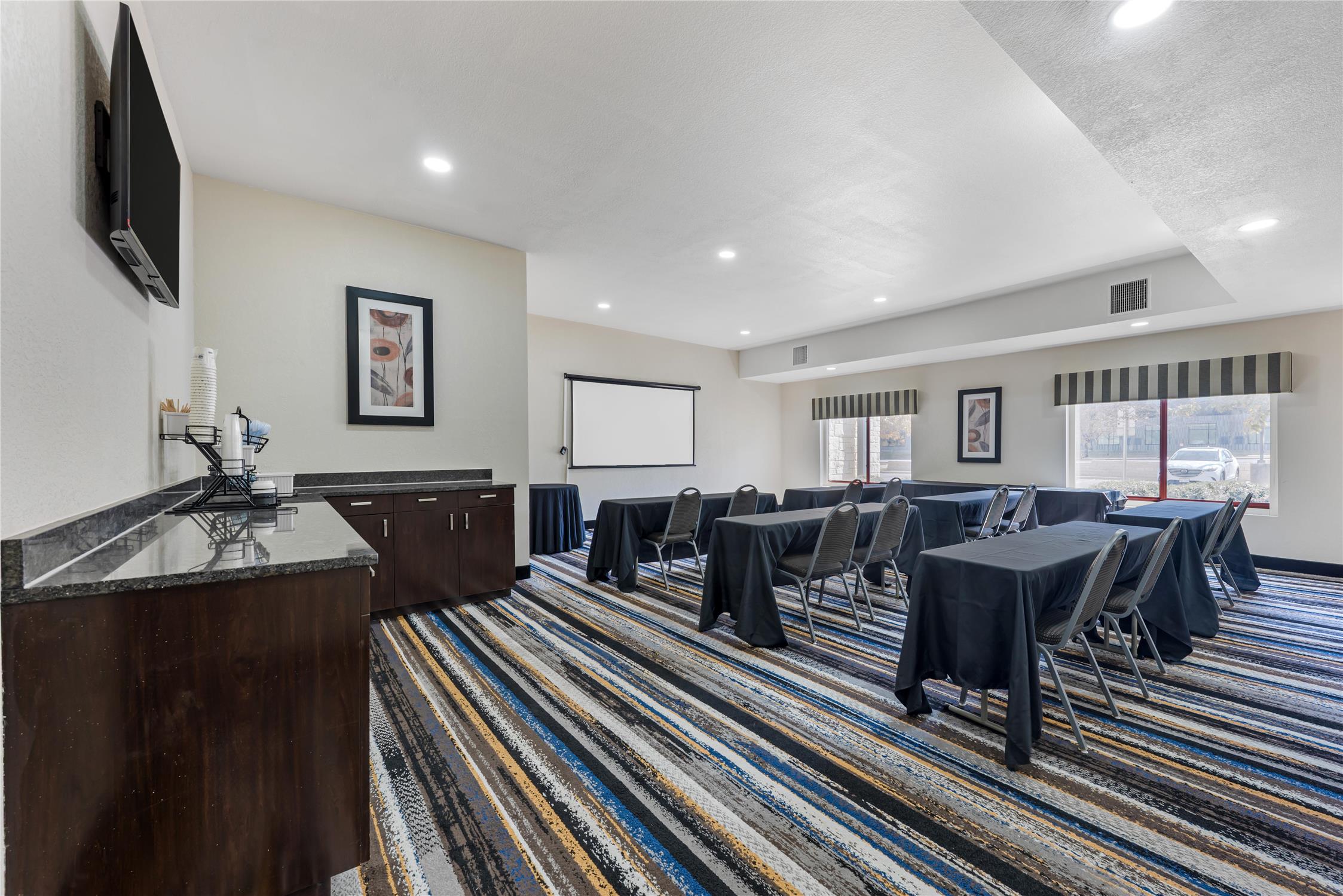 Best Western Plus Austin Airport Inn and Suites 16/31