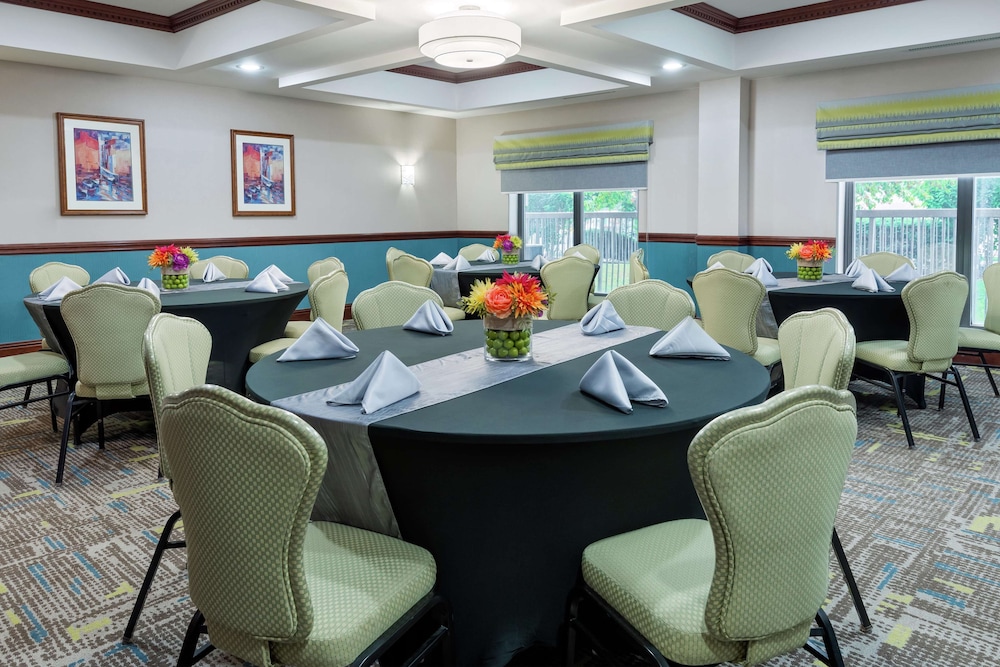 Hampton Inn South Plainfield - Piscataway 33/56