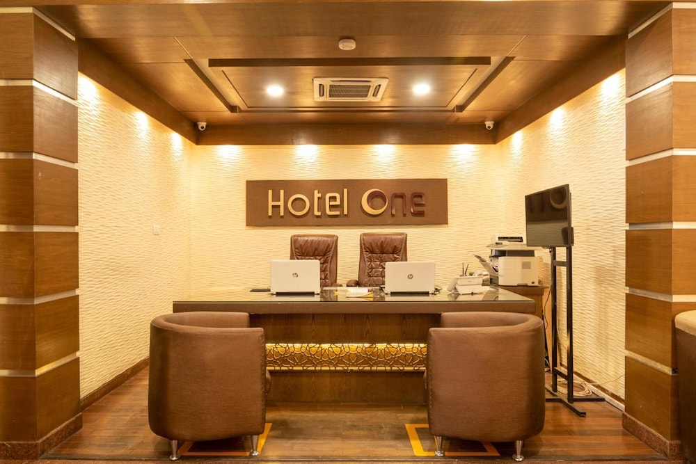 Lobby at Hotel One Tariq Road, MULTAN
