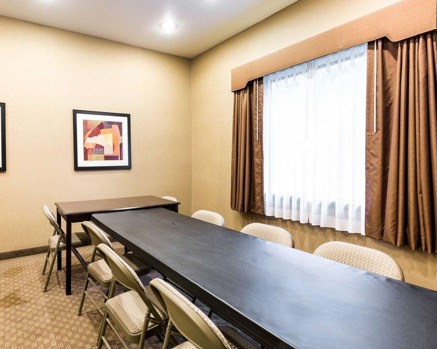 Comfort Inn & Suites Winnie 20/24