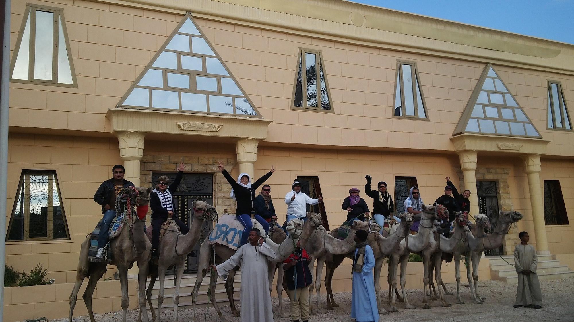 Pyramids Luxor Hotel 20/25