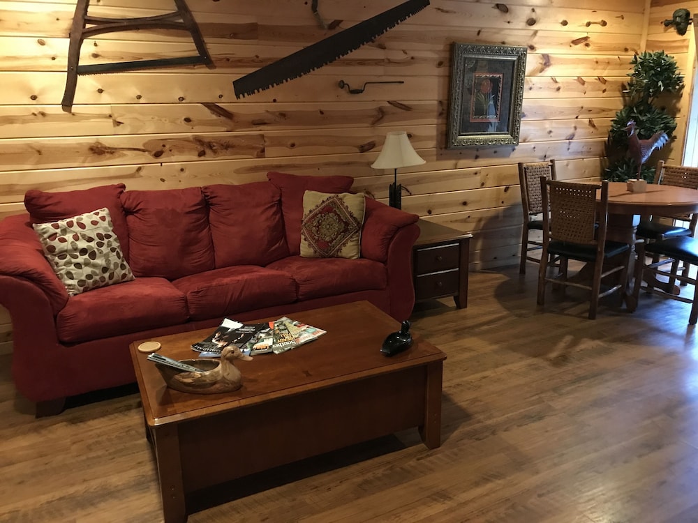 Nacoochee Valley Rentals 24/50