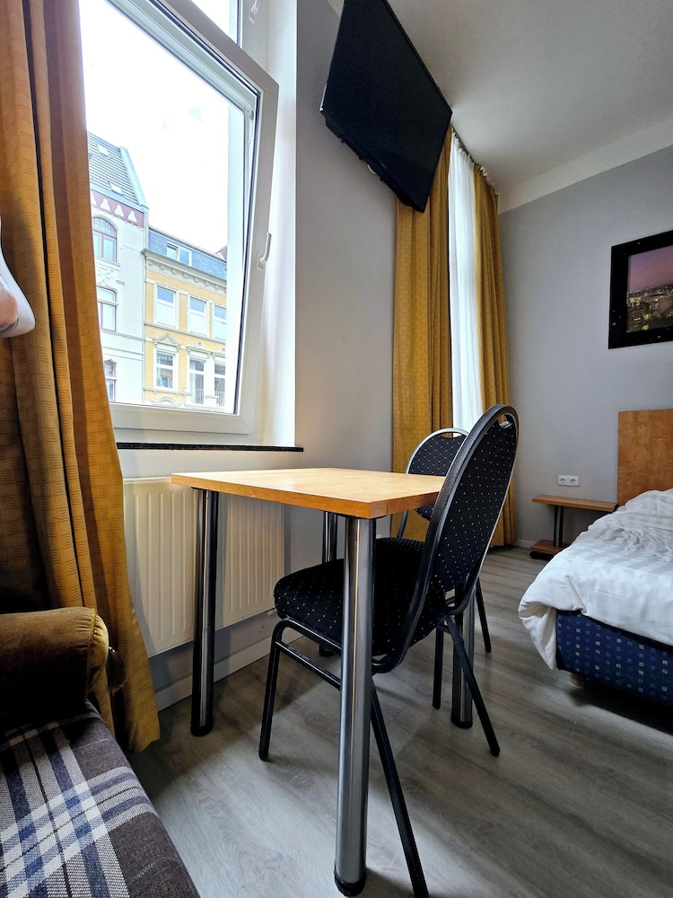 City Hotel Storch 53/59