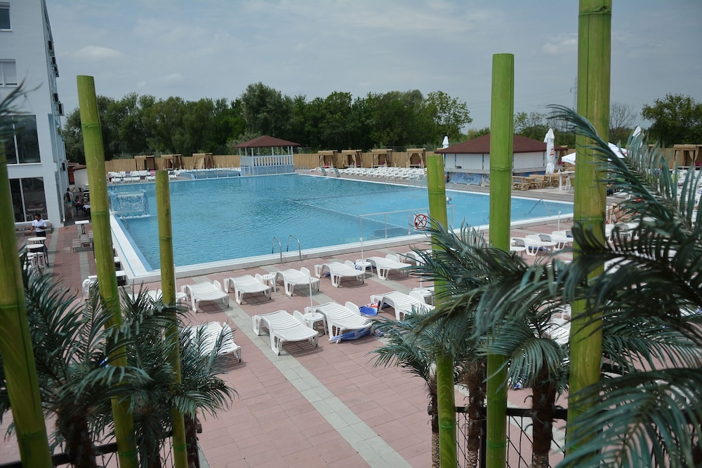 Flamingo Resort 38/43
