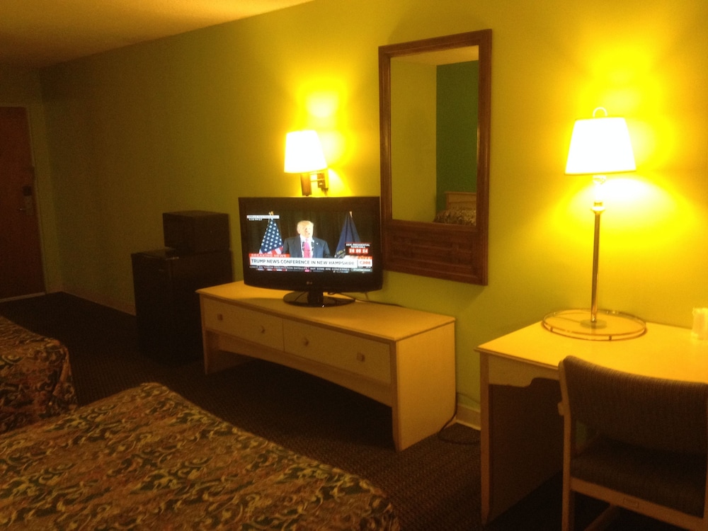 Red Carpet Inn & Suites Lima 22/64