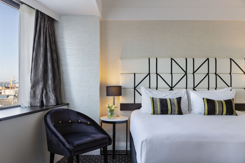 Movenpick Hotel Auckland 11/75