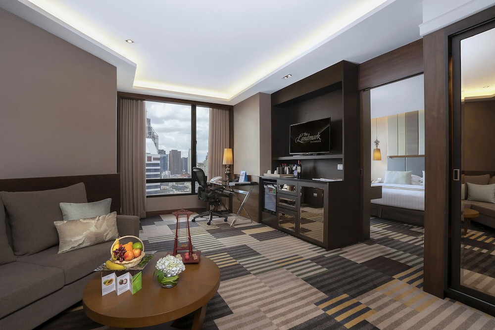 The Landmark Bangkok Hotel 54/73