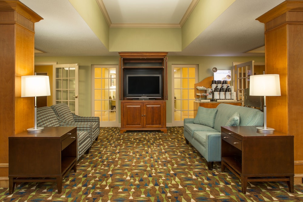 Holiday Inn Express Kalamazoo 30/47