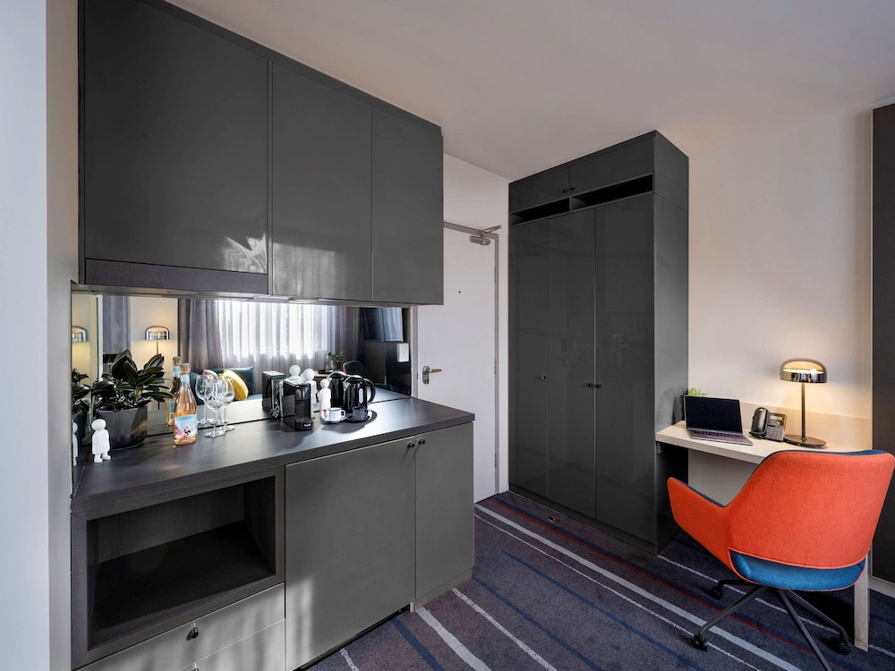Novotel Melbourne Preston 78/94
