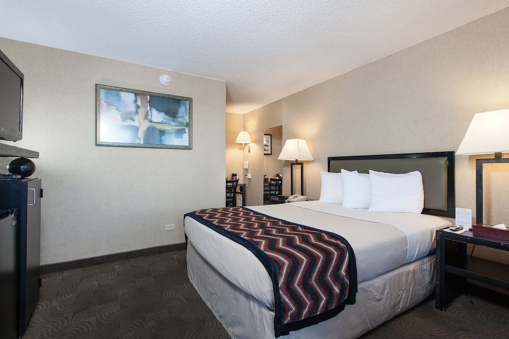 TRADITIONAL, QUEEN BED, SMALL