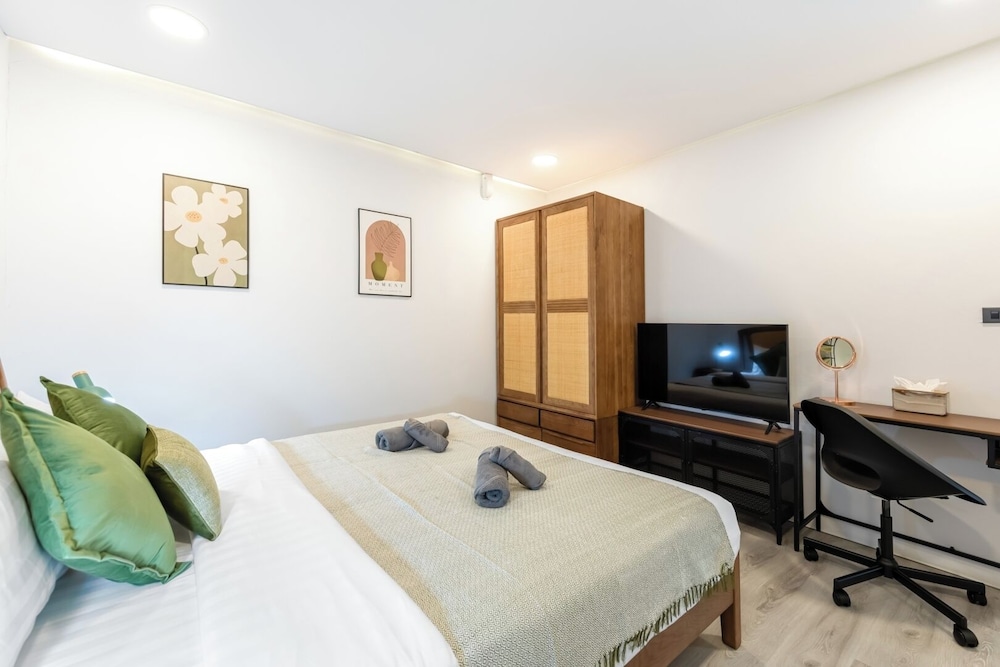 Zen Style Pool Access Townhouse 14/50