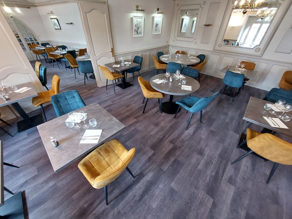 HOTEL LE LION D'OR 31/50