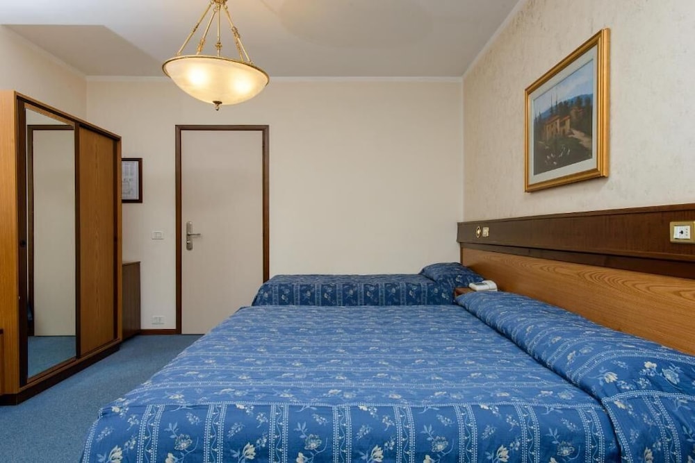 Hotel Papa 15/51