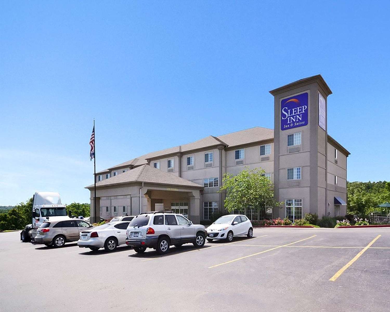 Sleep Inn Suites Lake of the Ozarks 50/52