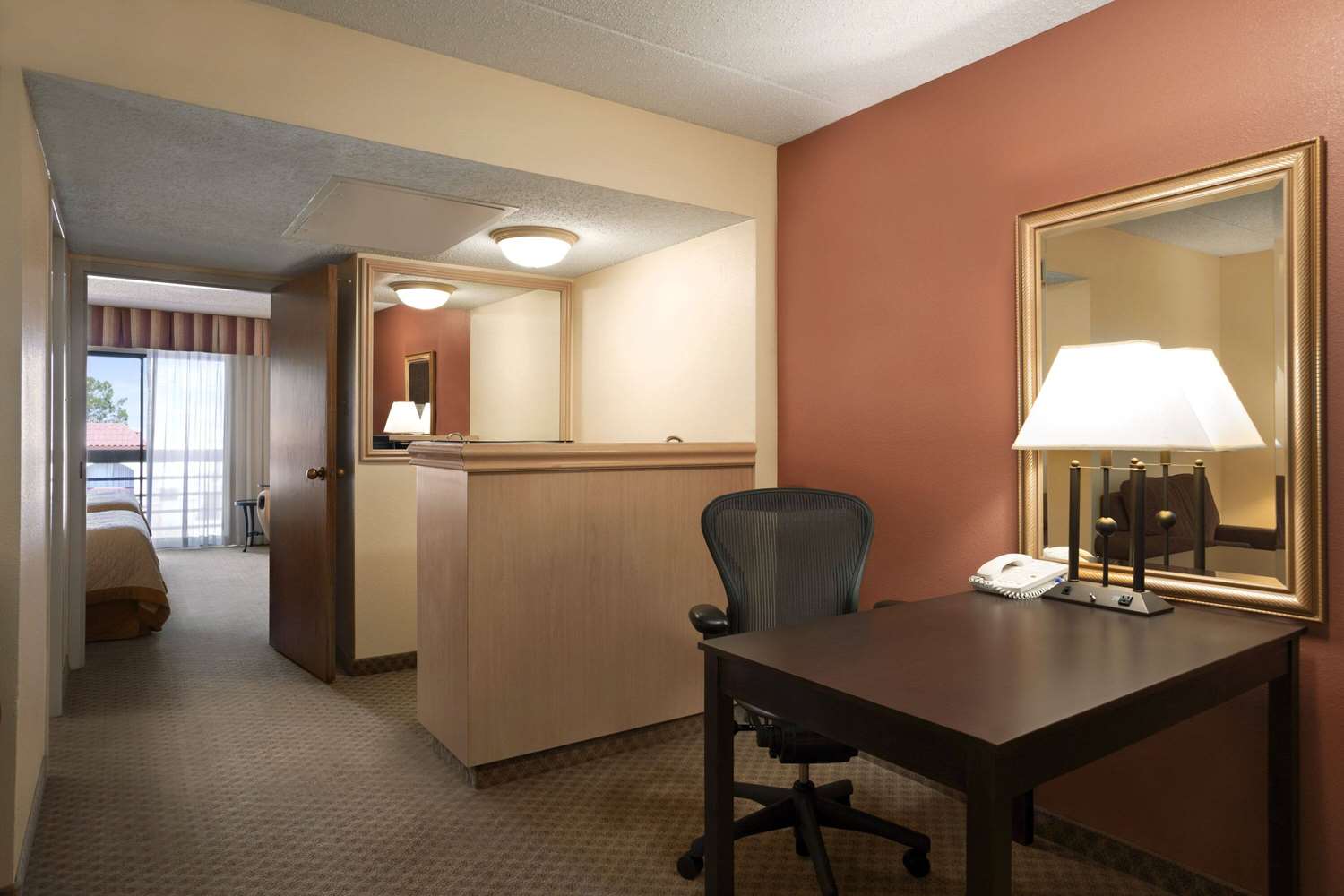 Wyndham El Paso Airport Hotel and Water Park 20/39