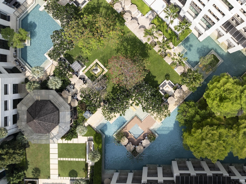 Siam Kempinski Hotel Bangkok 86/89