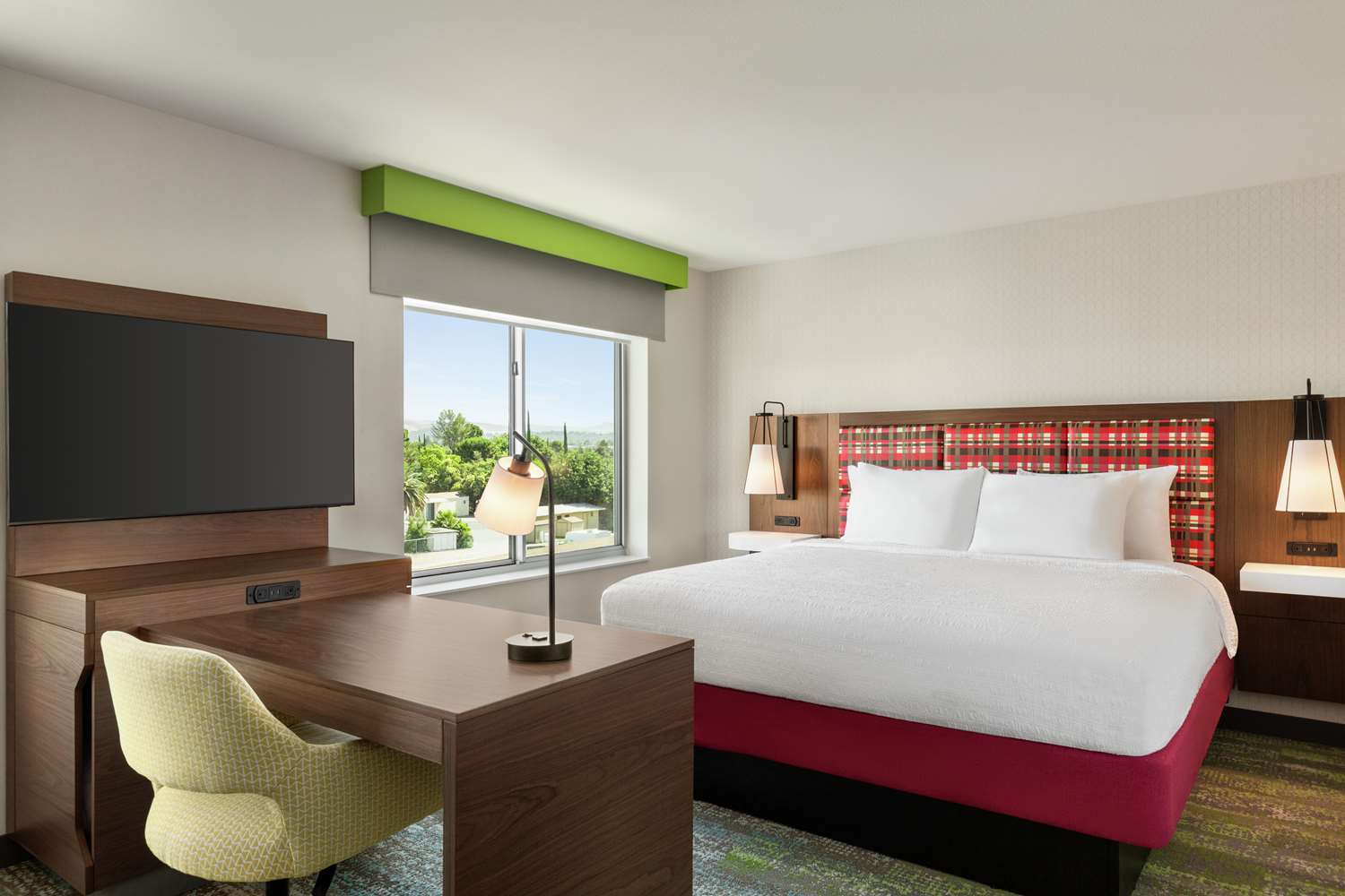 Suite, King Bed, Sofa