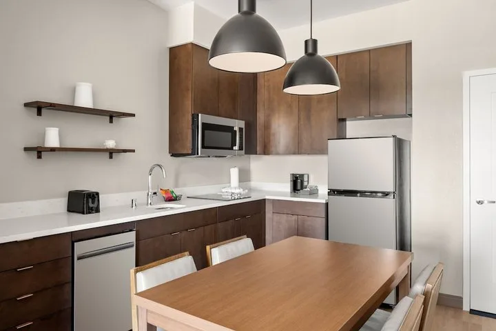 Residence Inn by Marriott Milwaukee Brookfield at Poplar Creek 24/37