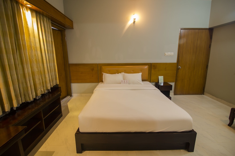 STANDARD SUITE
