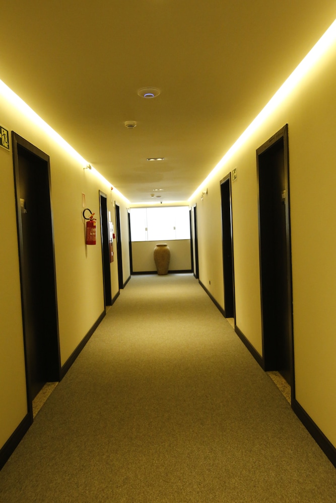 Neo Park Hotel 25/27