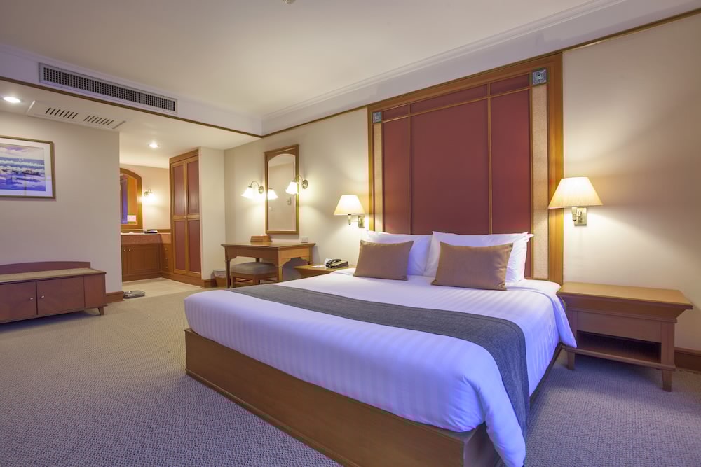 Cholchan Pattaya Beach Resort 16/74