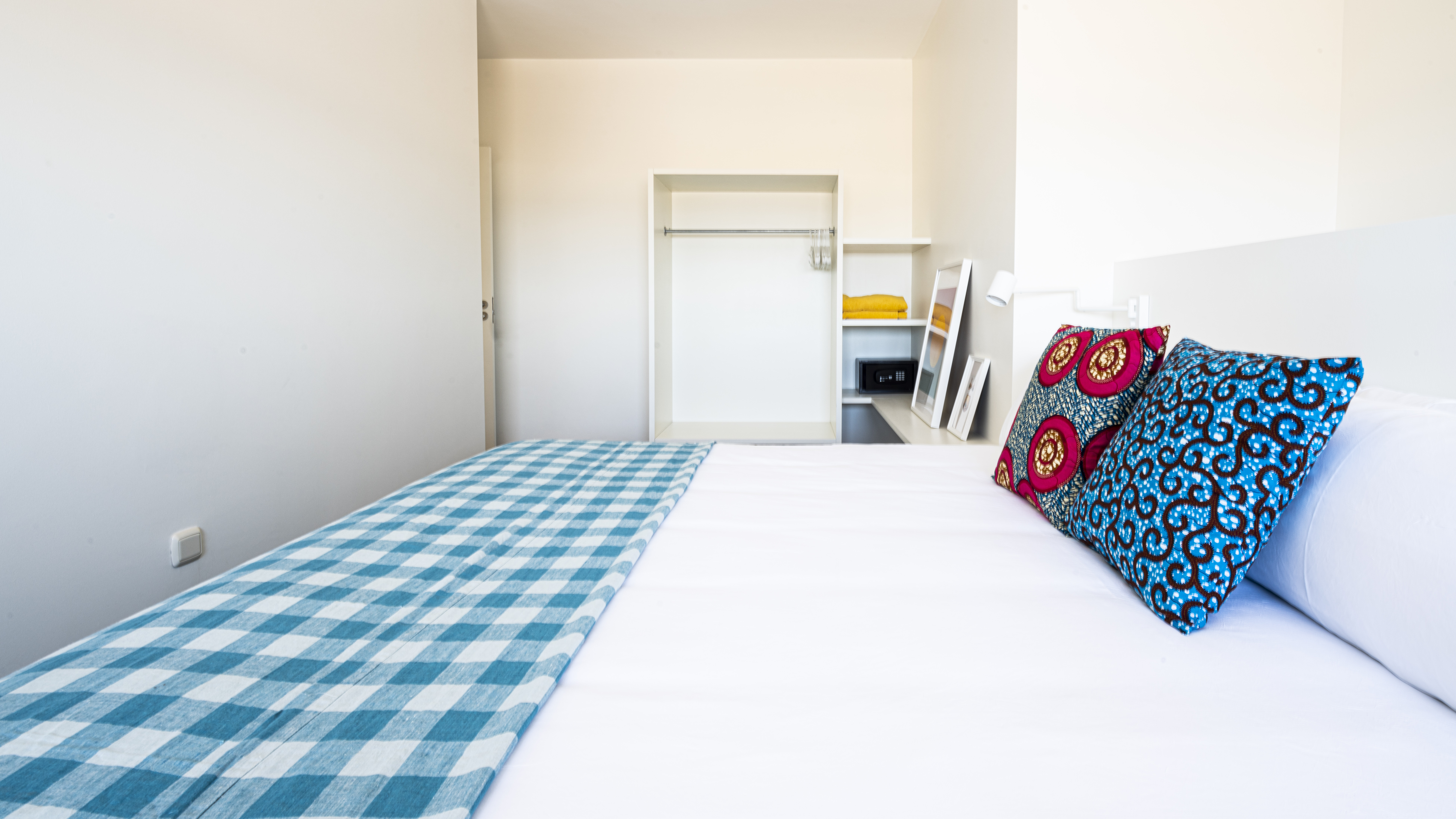 2 BEDROOMS, DUPLEX, BALCONY