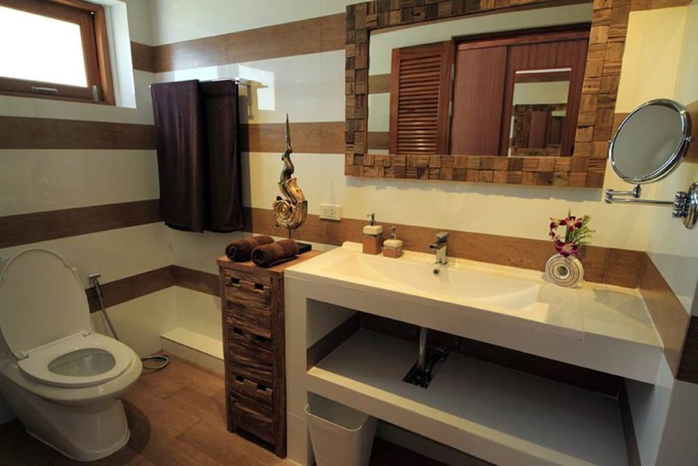 Tropical Season Villa Resort 12/34