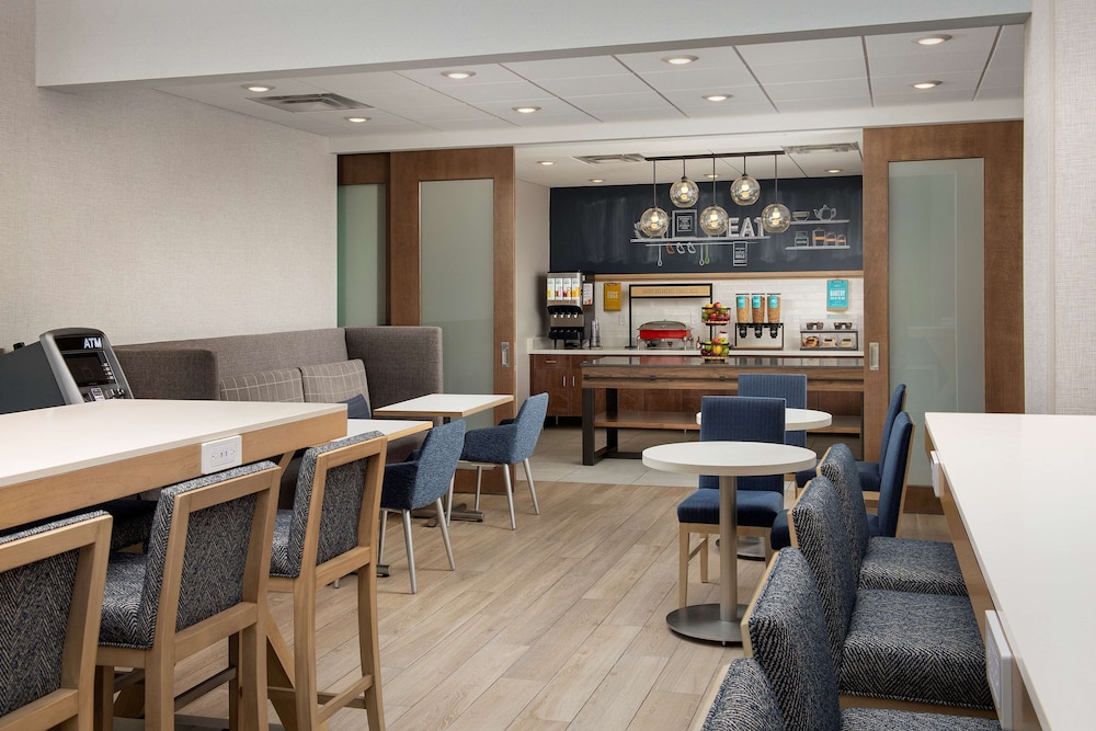 Hampton Inn Warroad 32/53