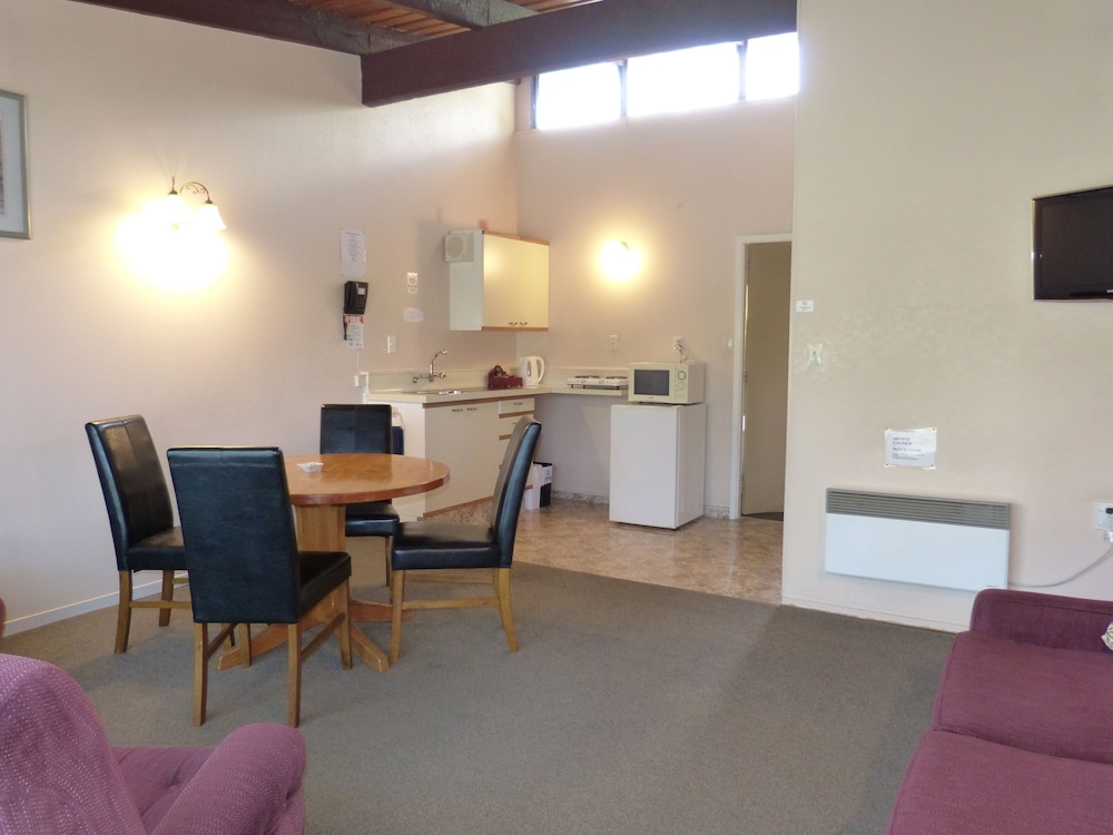Spa Lodge Motel 35/49