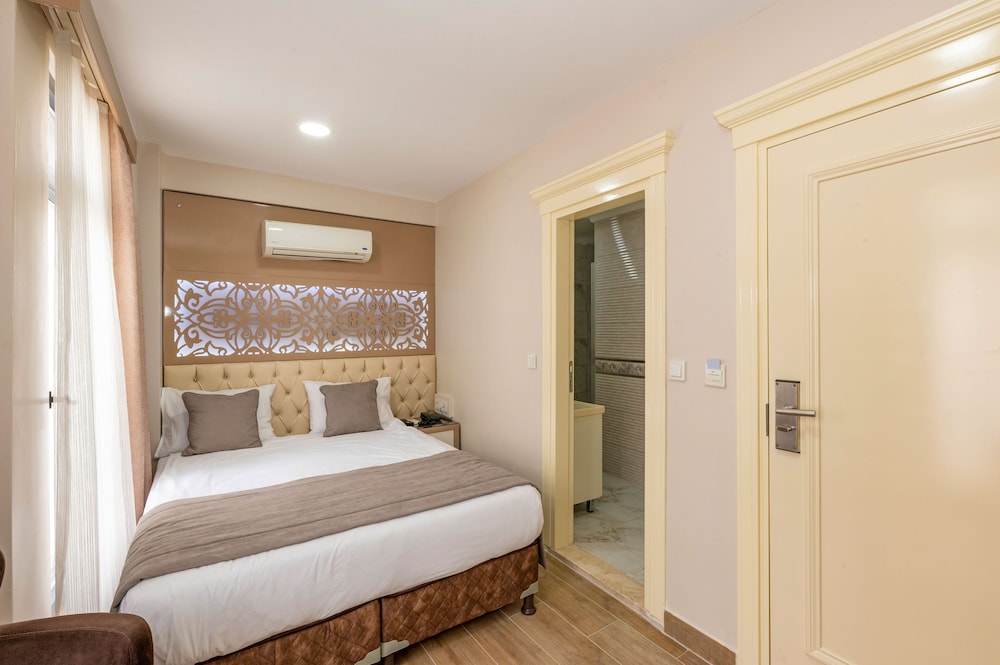 Taksim Peri Suite 9/50