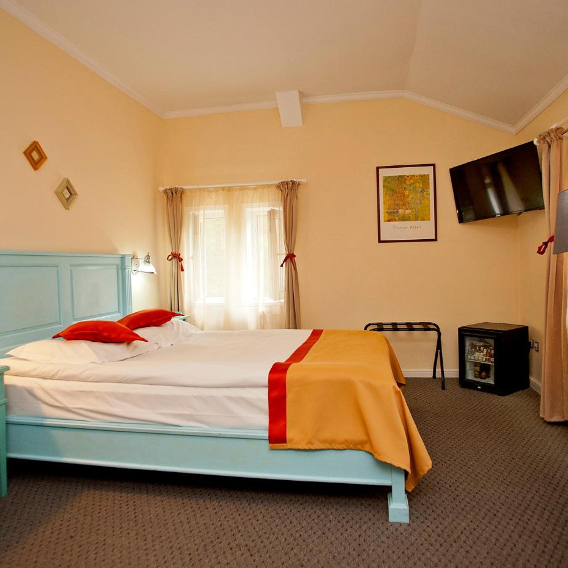2 Bedrooms, Suite
